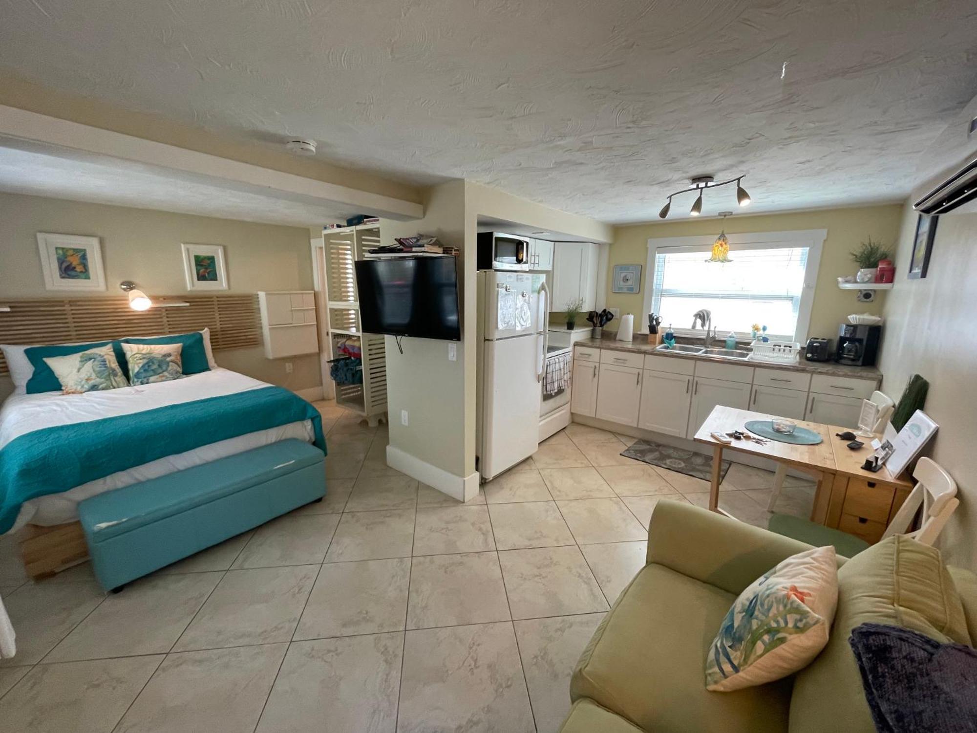Cozy Beach Rental 1B/1B Сант Пит Бич Экстерьер фото